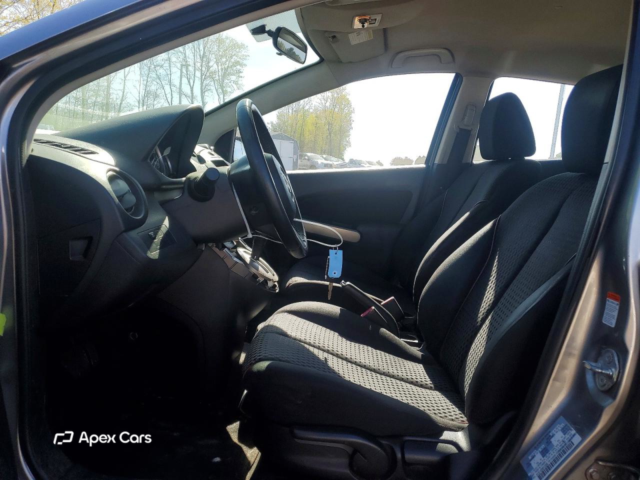 Mazda 2 2011