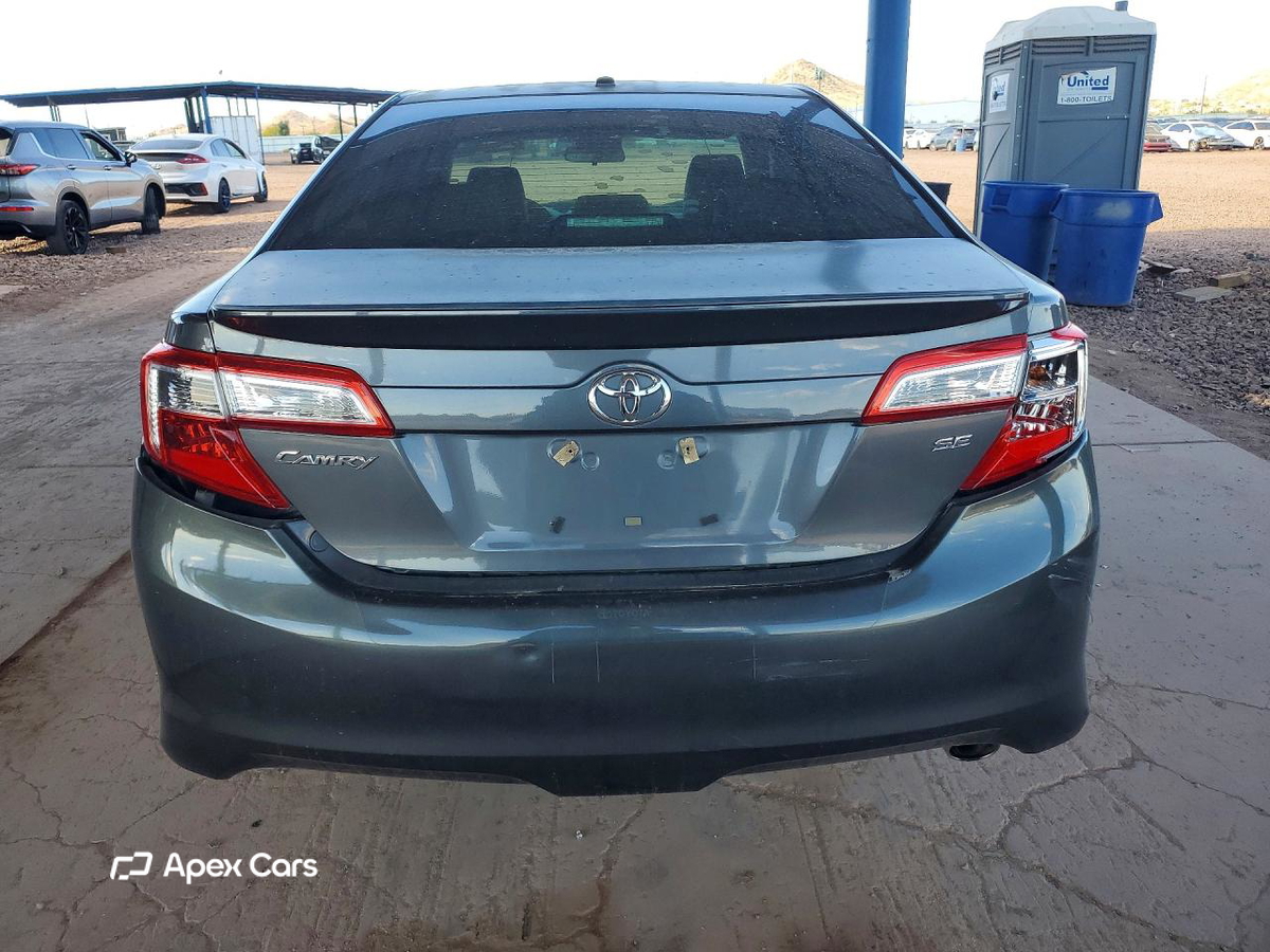Toyota Camry 2012