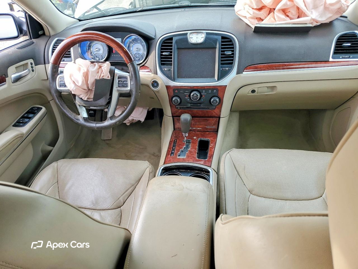 Chrysler 300 2011