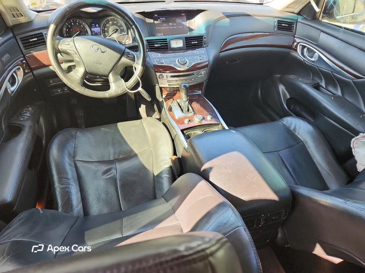 Infiniti Q70 2017