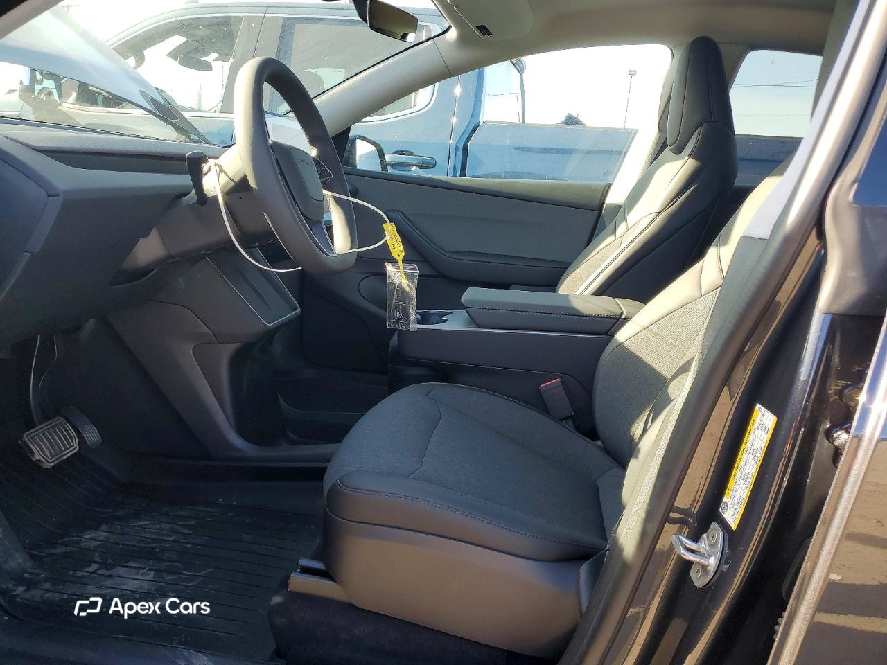 Tesla Model Y 2026