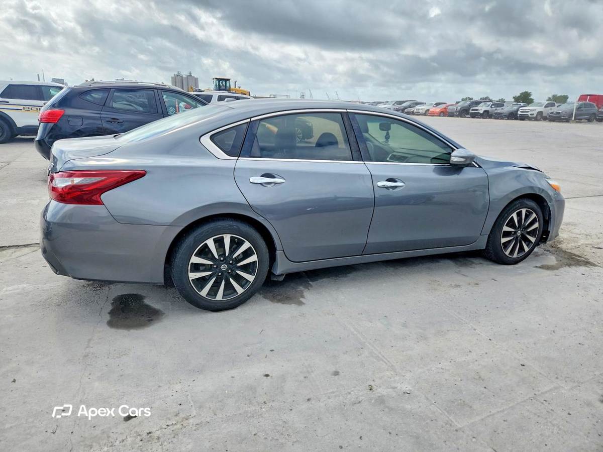 Nissan Altima 2018
