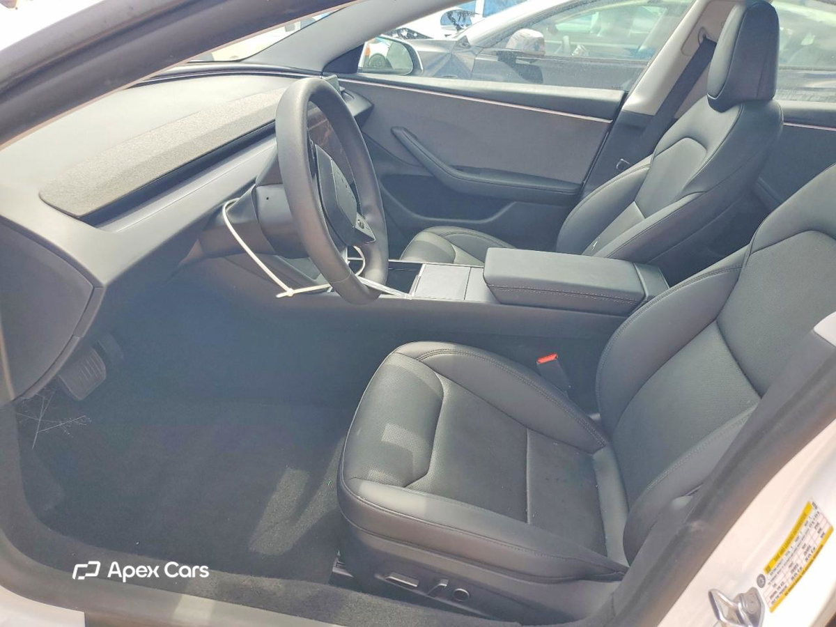 Tesla Model 3 2025