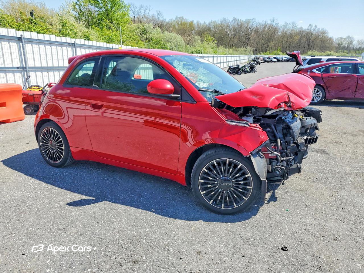 Fiat 500 2024