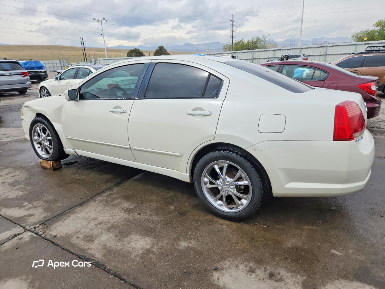 Mitsubishi Galant 2004