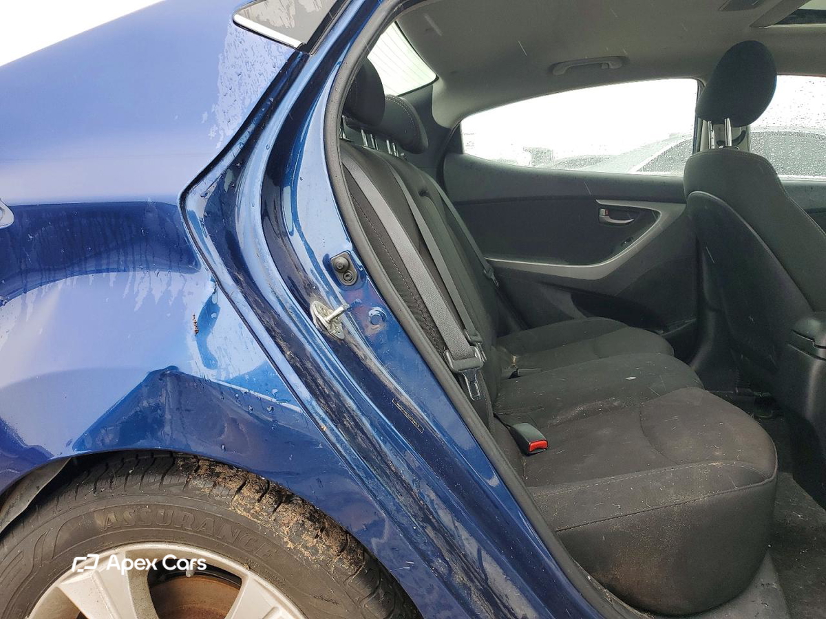Hyundai Elantra 2016