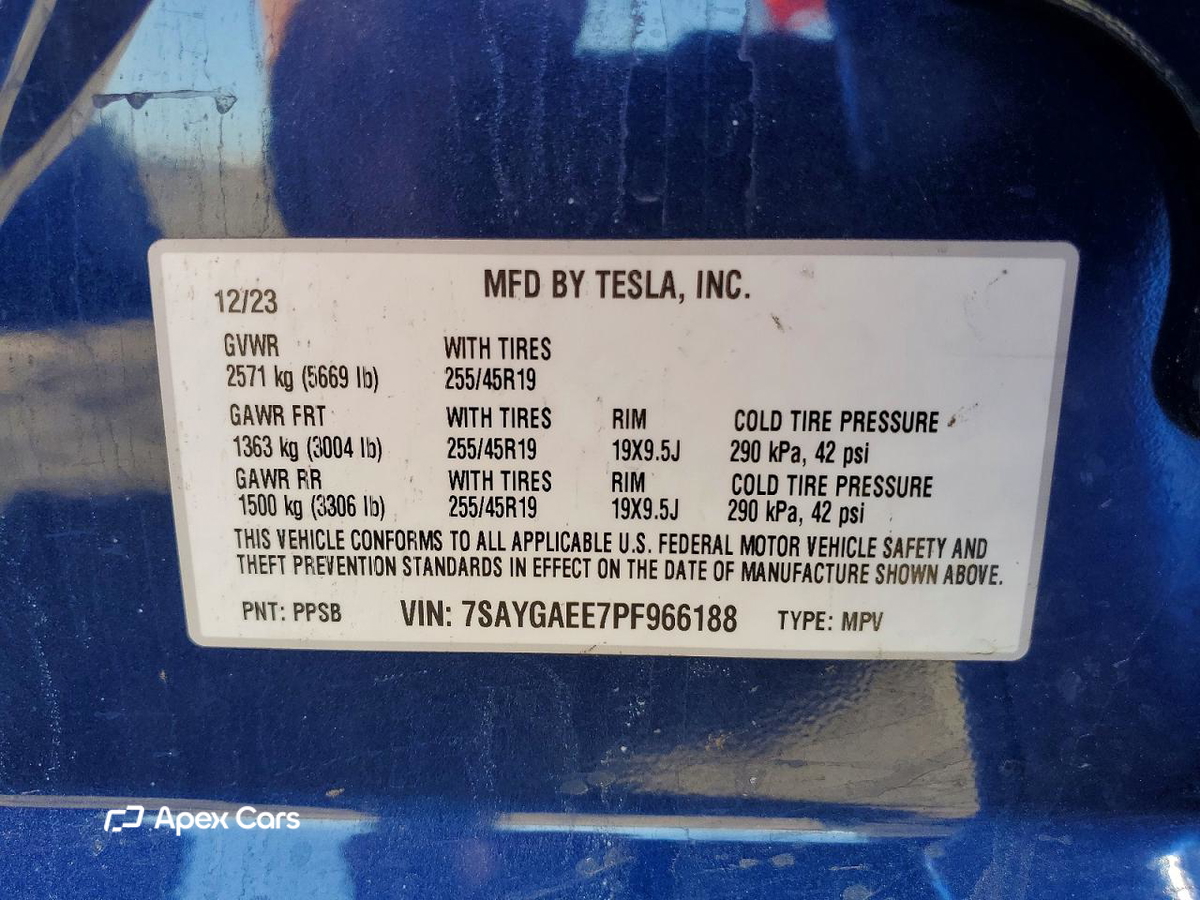Tesla Model Y 2023