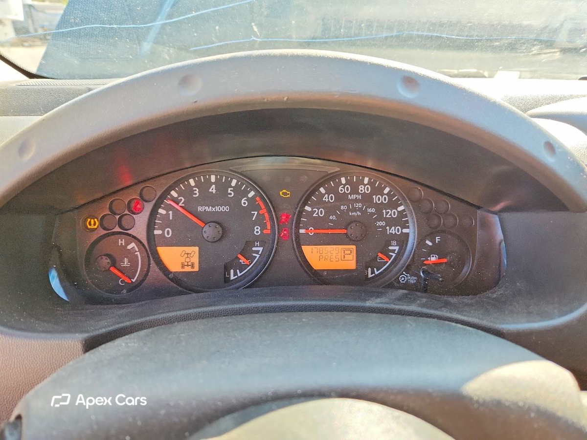 Nissan Navara (Frontier) 2013