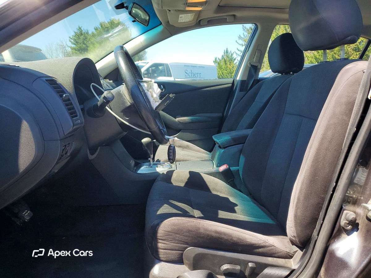 Nissan Altima 2011