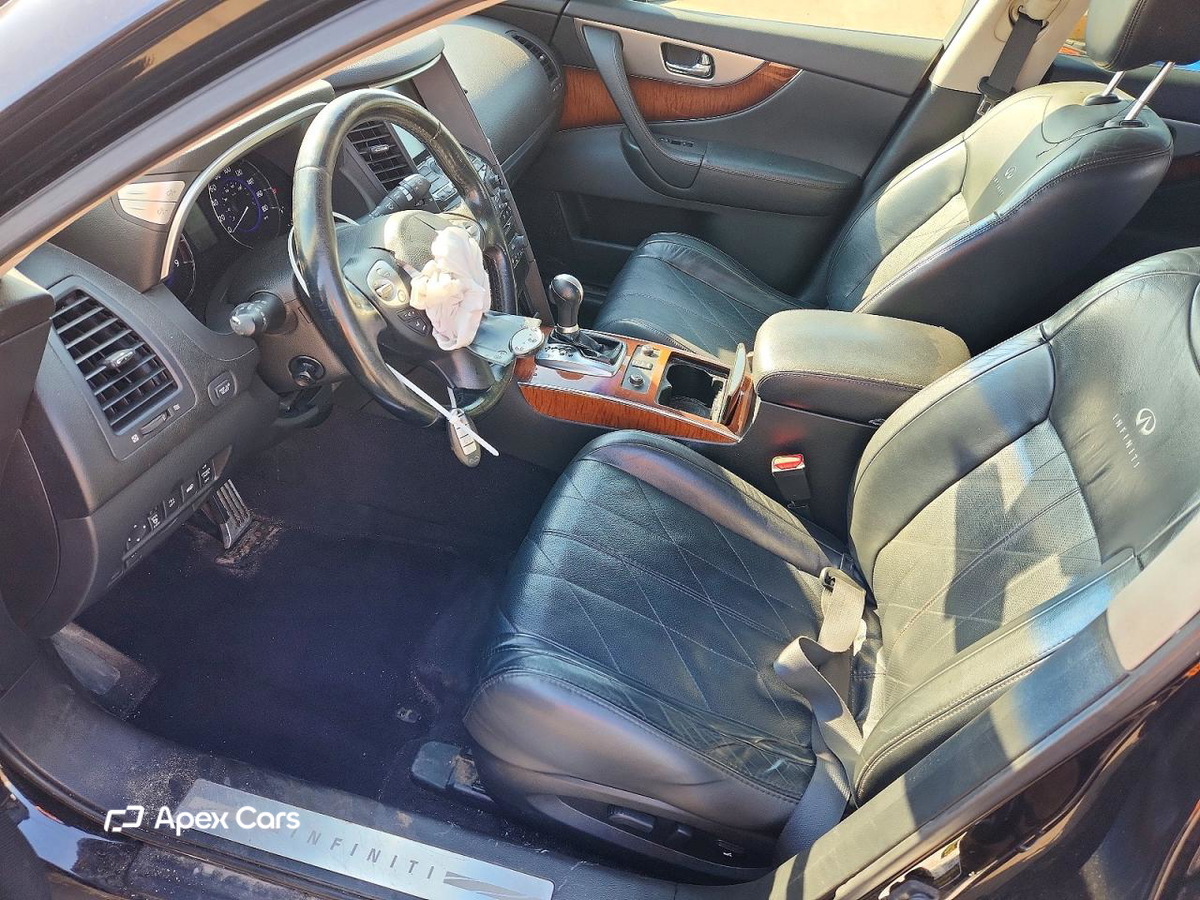 Infiniti FX 2012