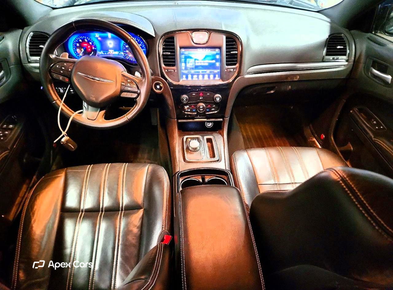 Chrysler 300 2016