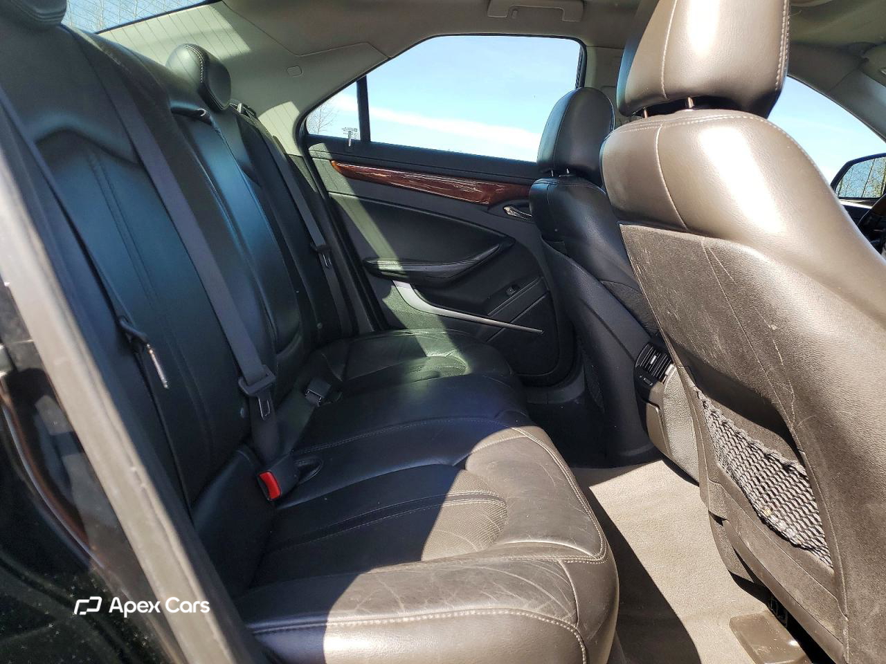 Cadillac CTS 2011