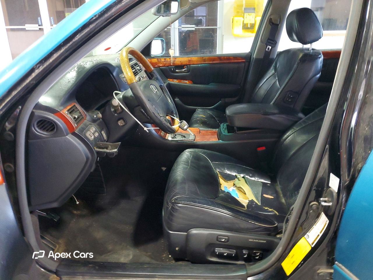 Lexus LS 2004