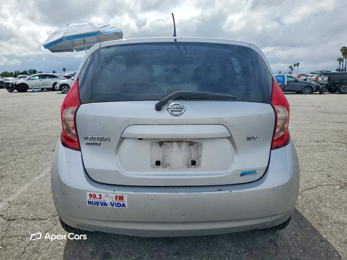 Nissan Versa 2016