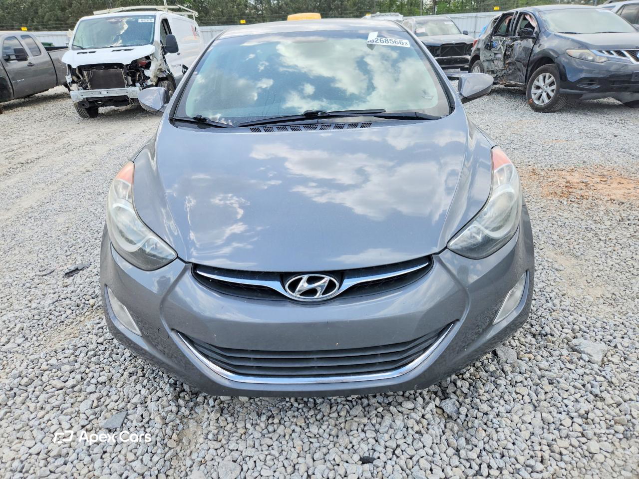 Hyundai Elantra 2013