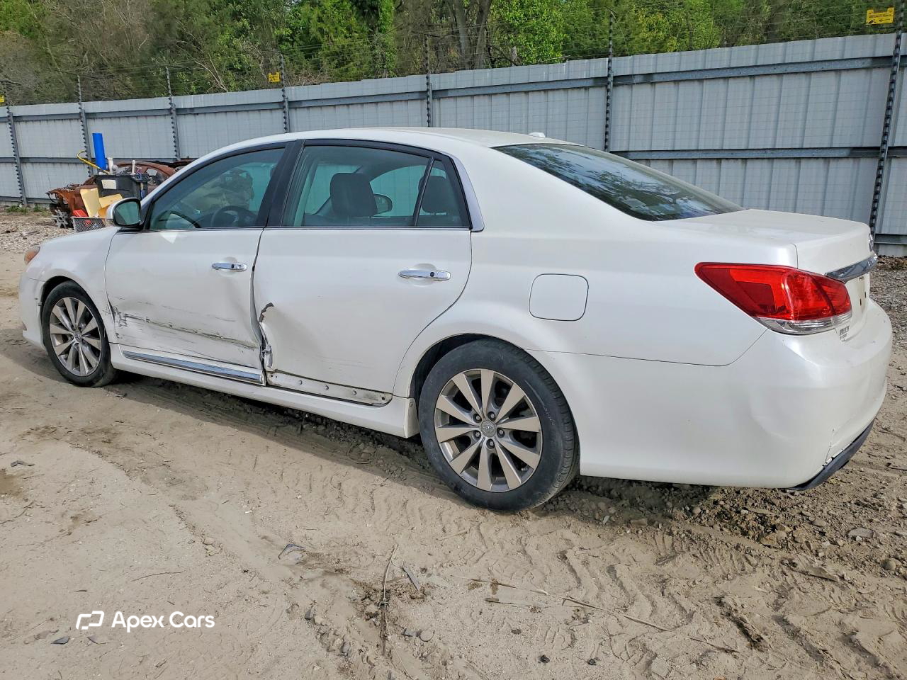 Toyota Avalon 2011