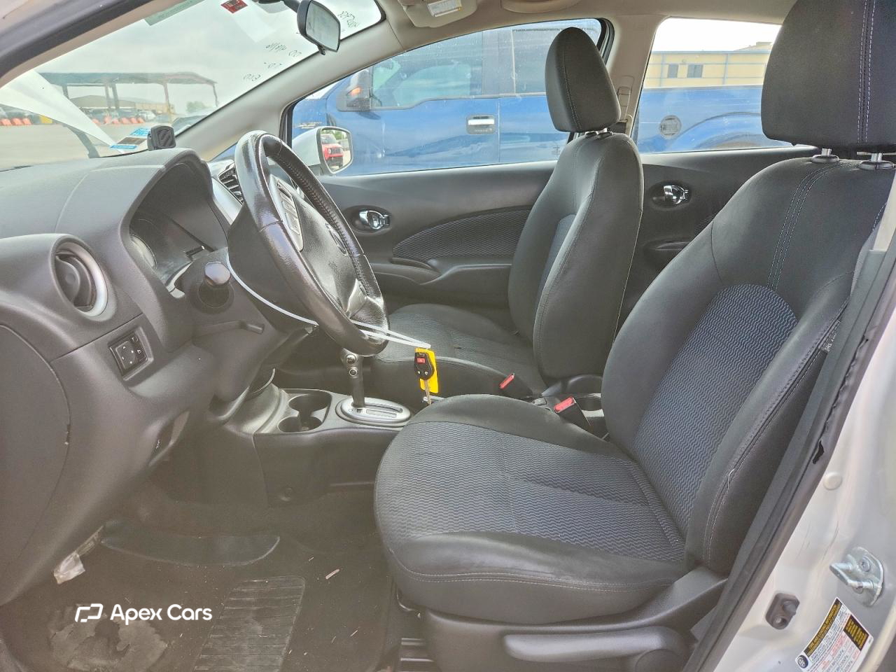 Nissan Versa 2015