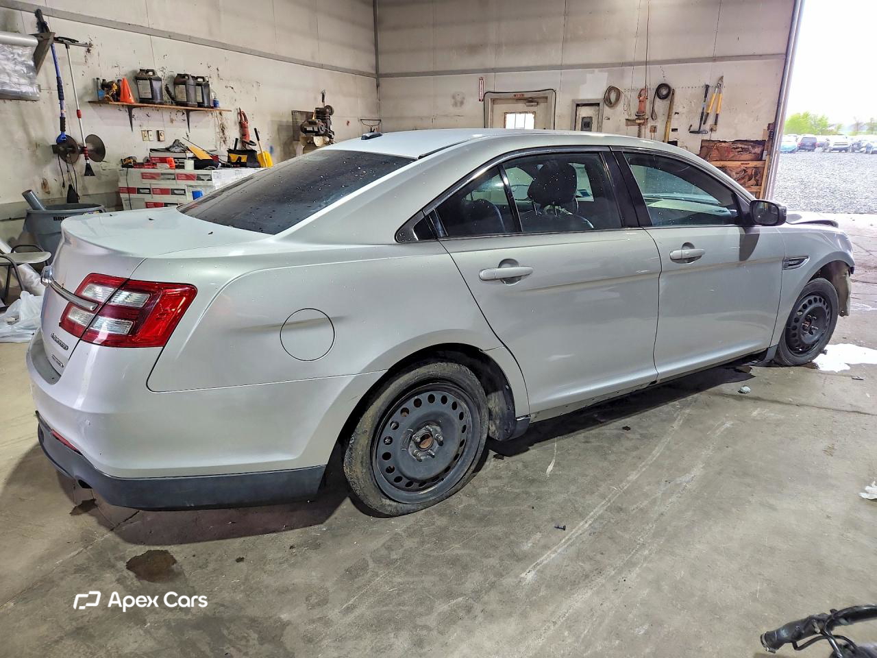 Ford Taurus 2016