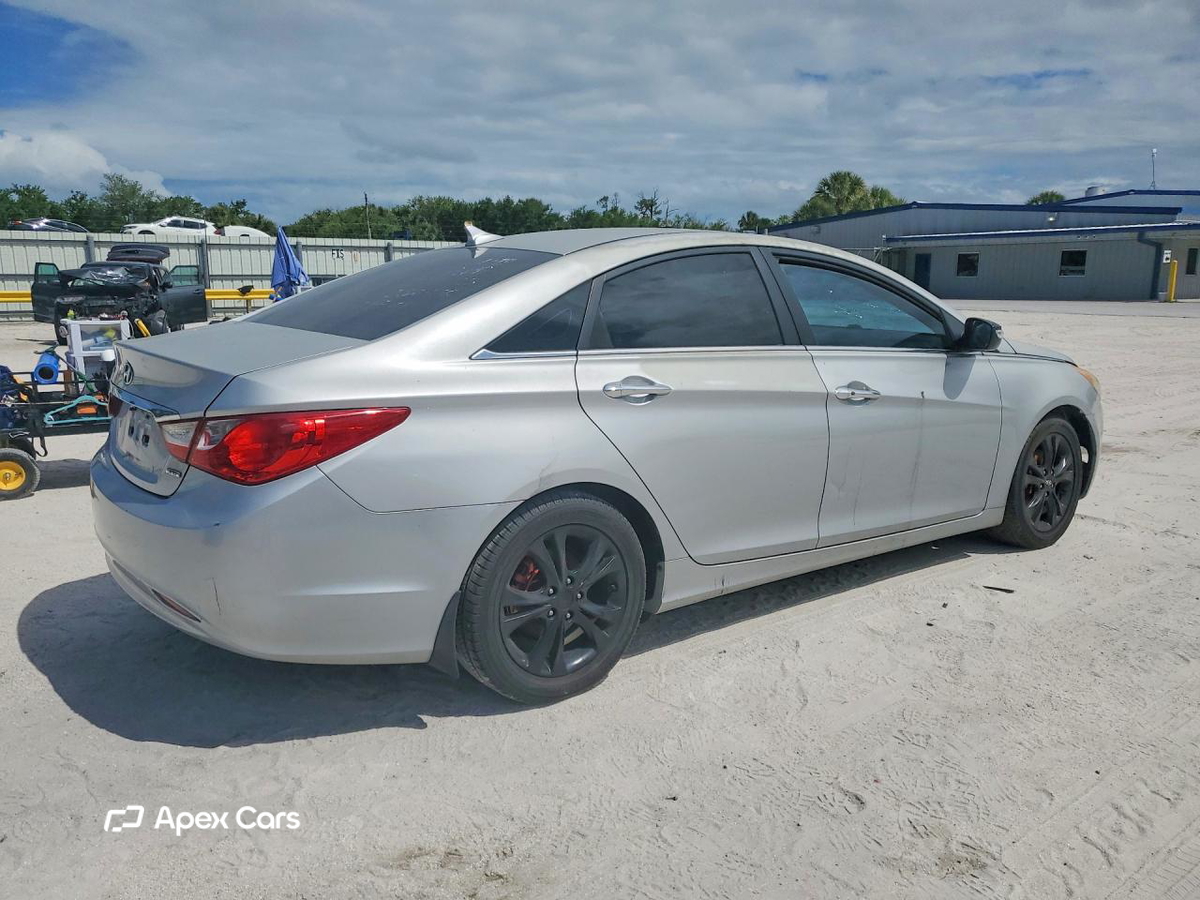 Hyundai Sonata 2011