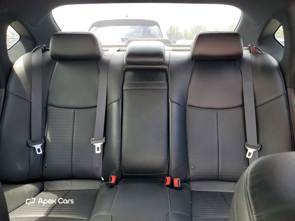 Infiniti M 2013