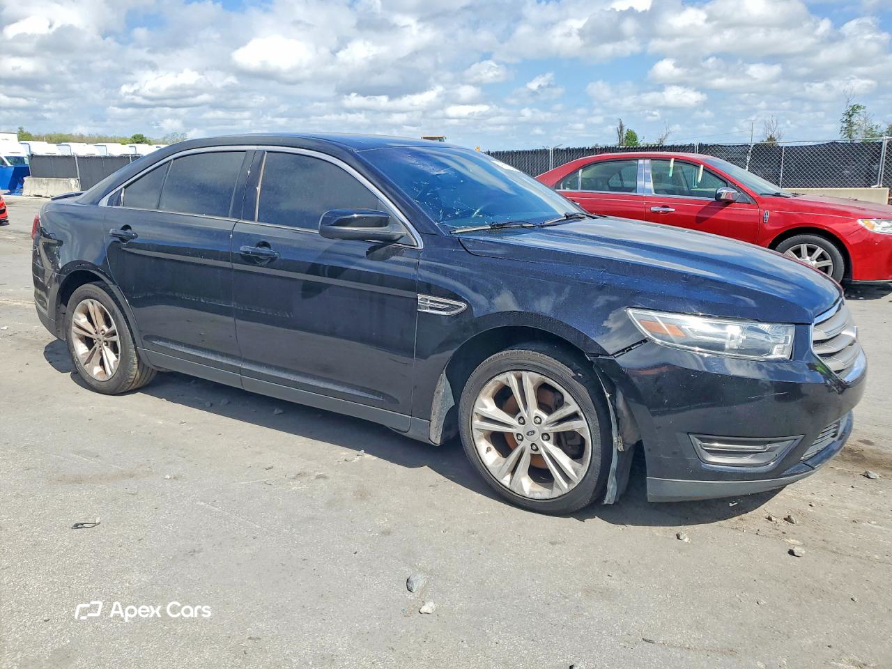 Ford Taurus 2016