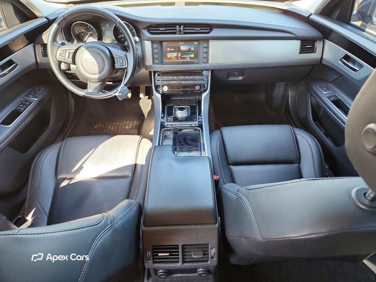 Jaguar XF 2016