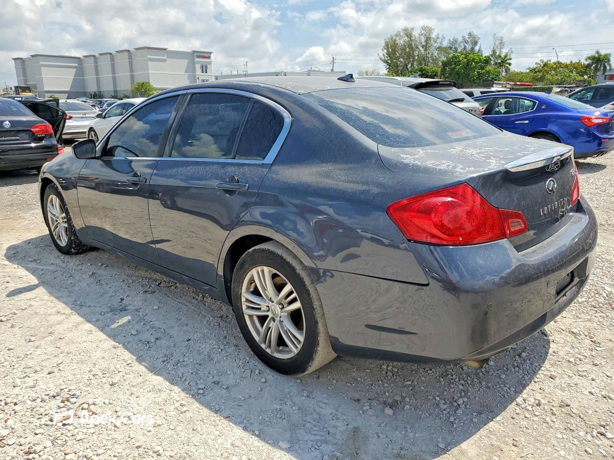 Infiniti G 2012