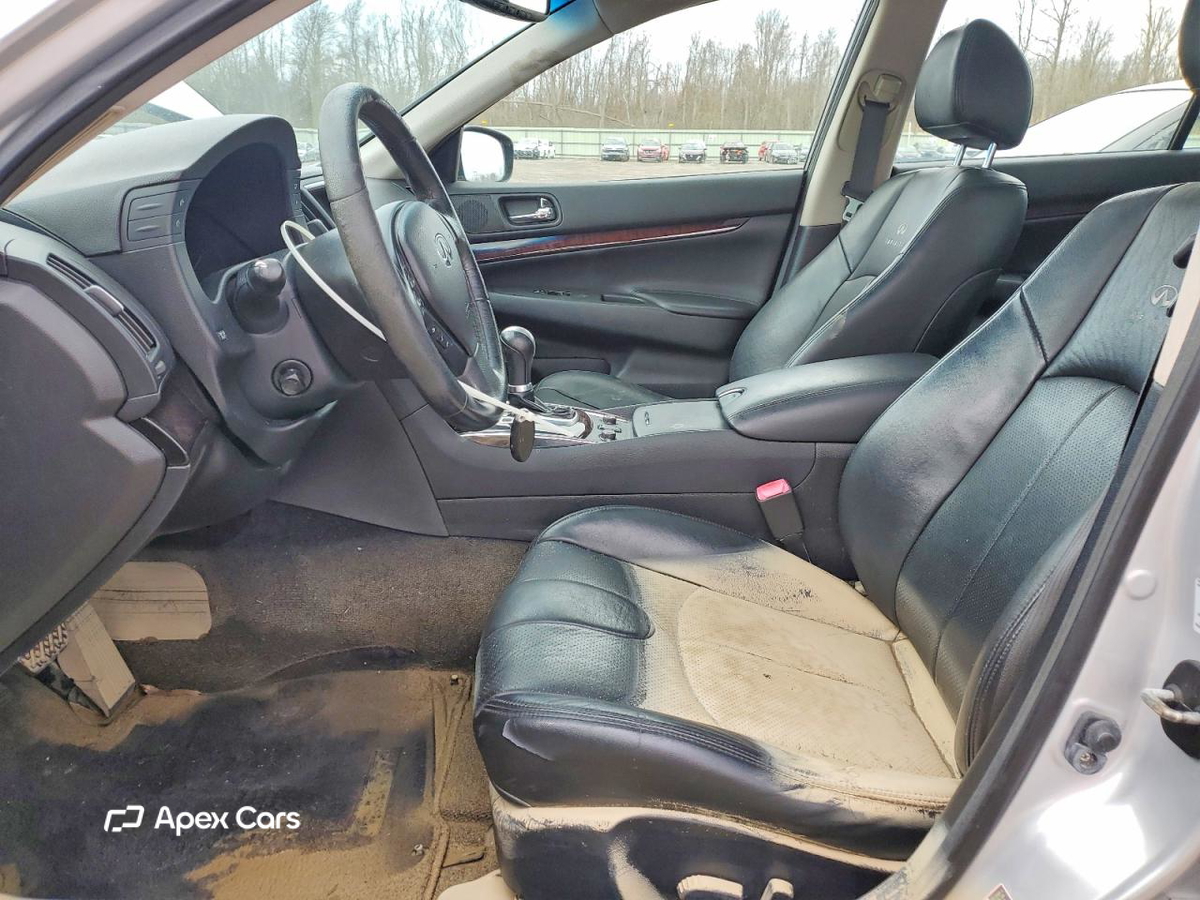 Infiniti G 2013