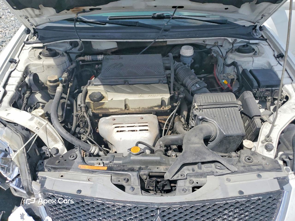 Mitsubishi Galant 2010