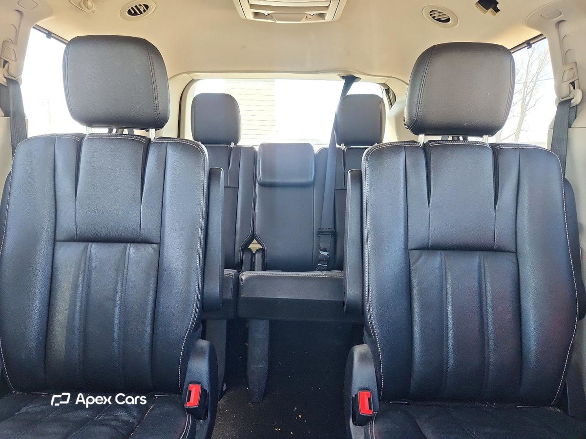 Chrysler Voyager 2013