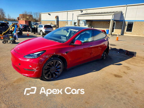 Tesla Model Y 2022 - Image 1 of 13