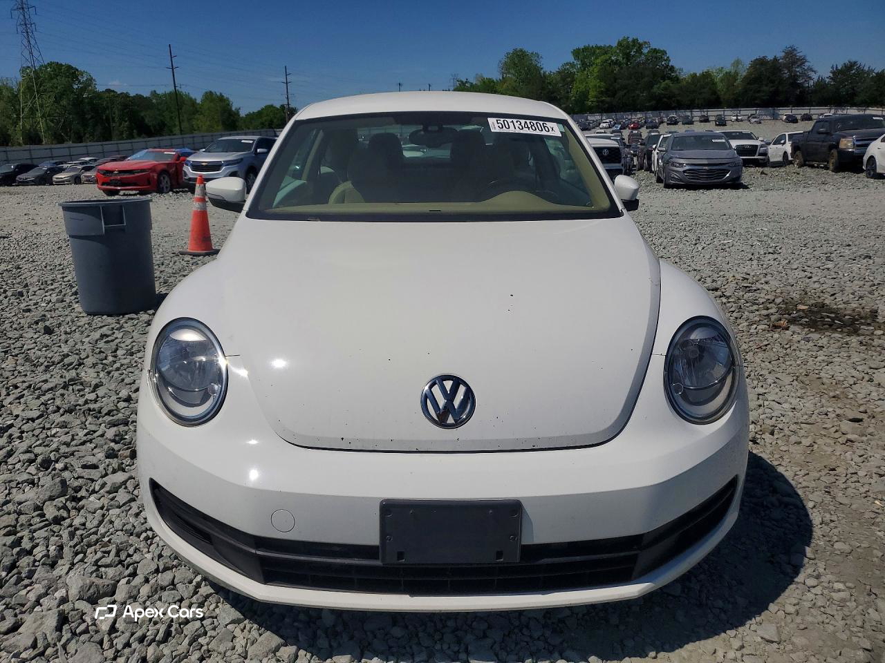 Volkswagen Beetle 2016