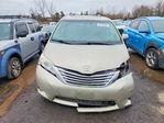 Toyota Sienna 2015