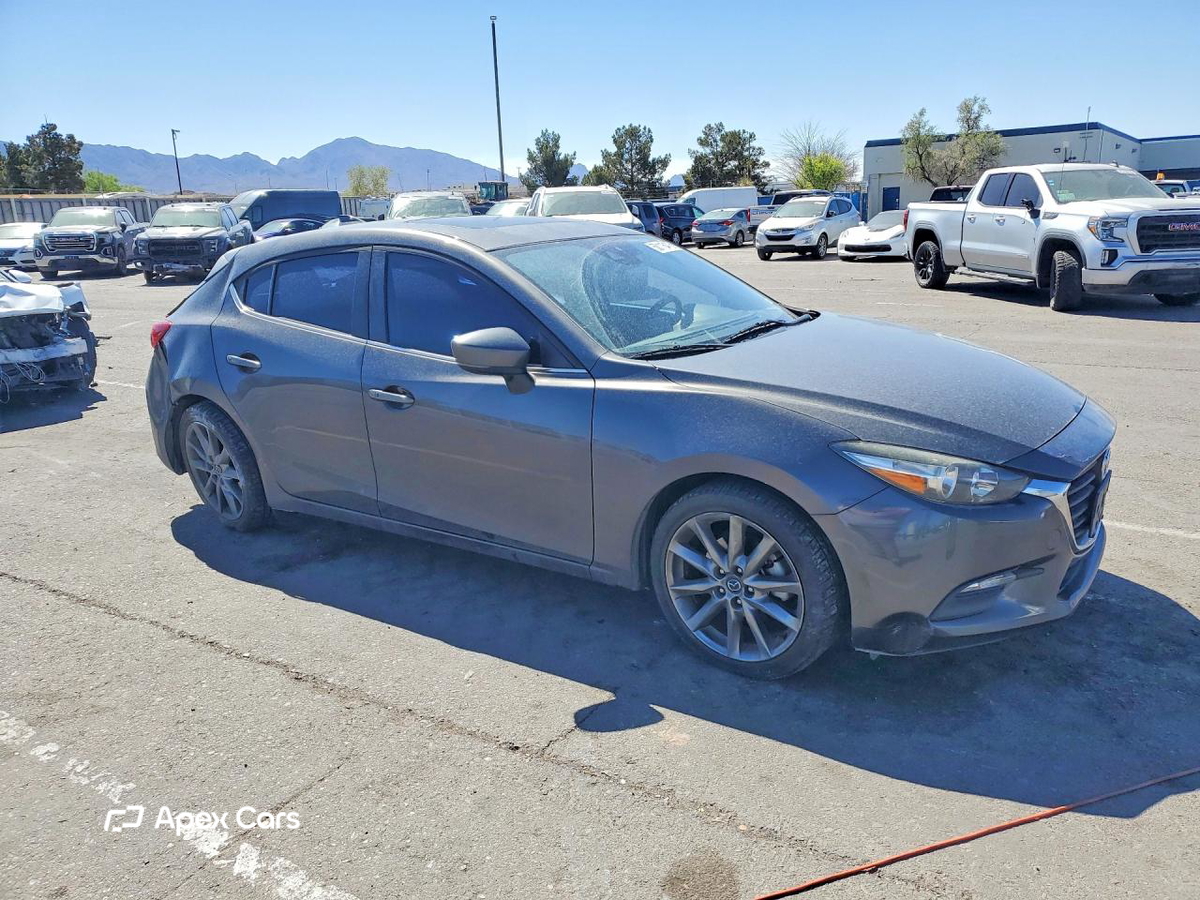 Mazda 3 2018