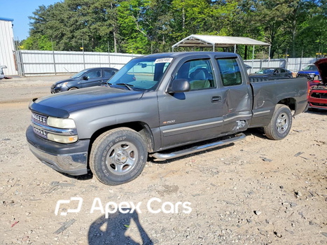 Chevrolet Silverado 2001 - Image 1 of 12