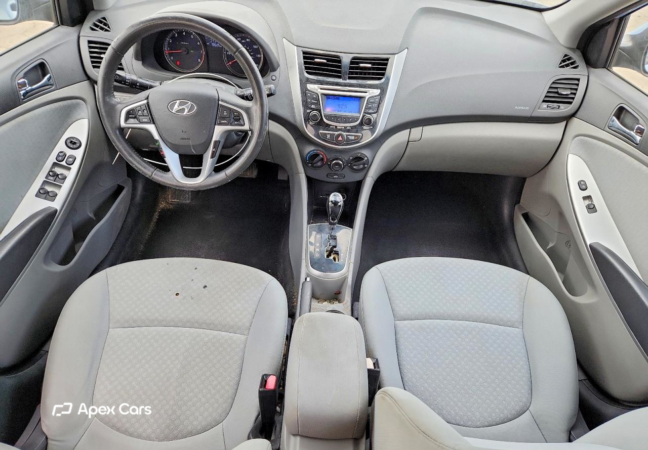 Hyundai Accent 2012