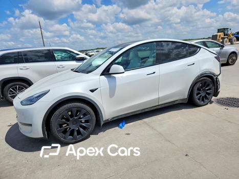Tesla Model Y 2021 - Image 1 of 12