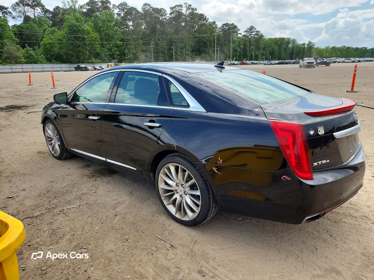 Cadillac XTS 2013