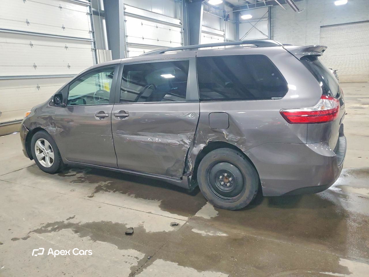 Toyota Sienna 2017