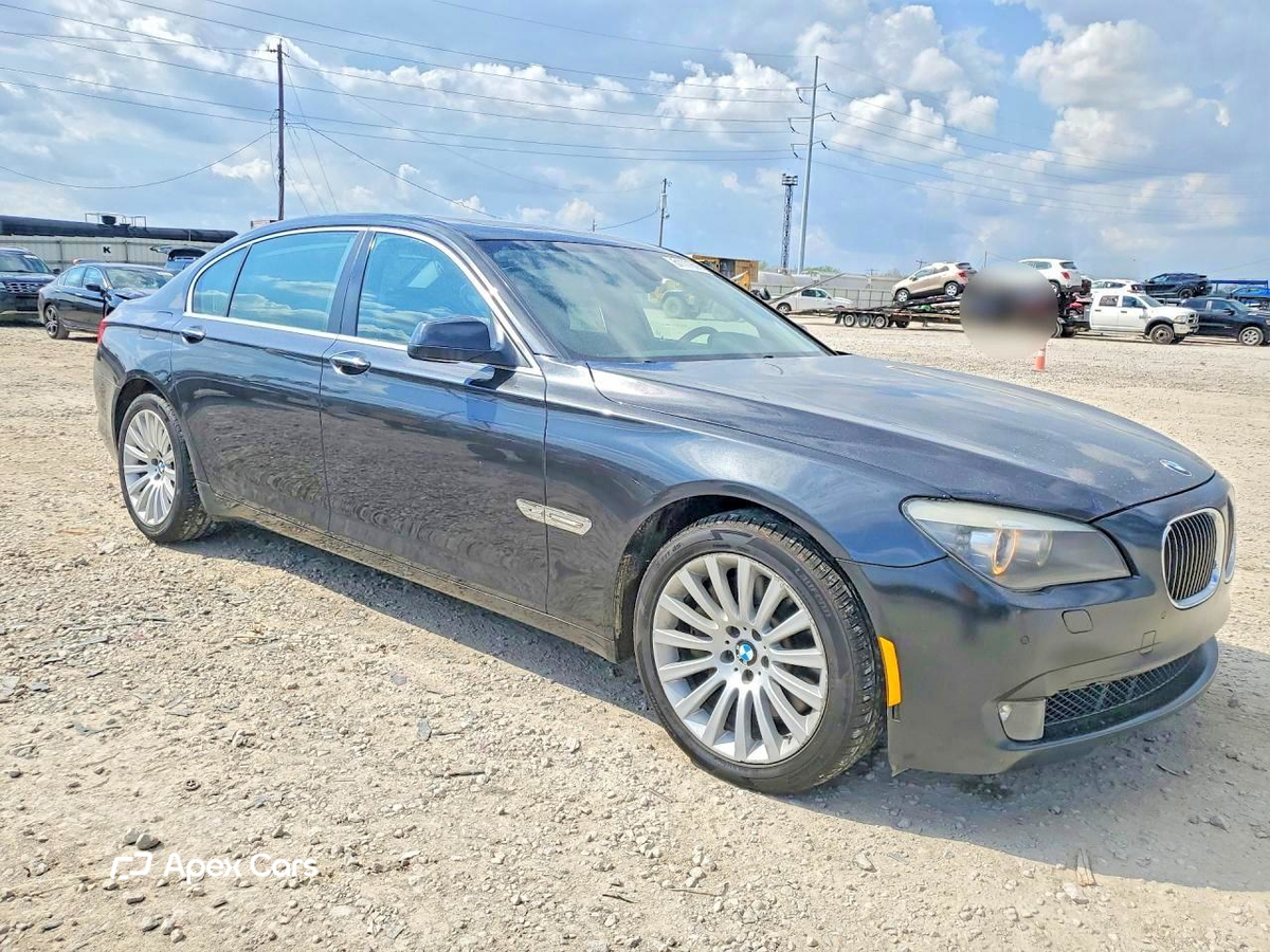 BMW Series 7 2011