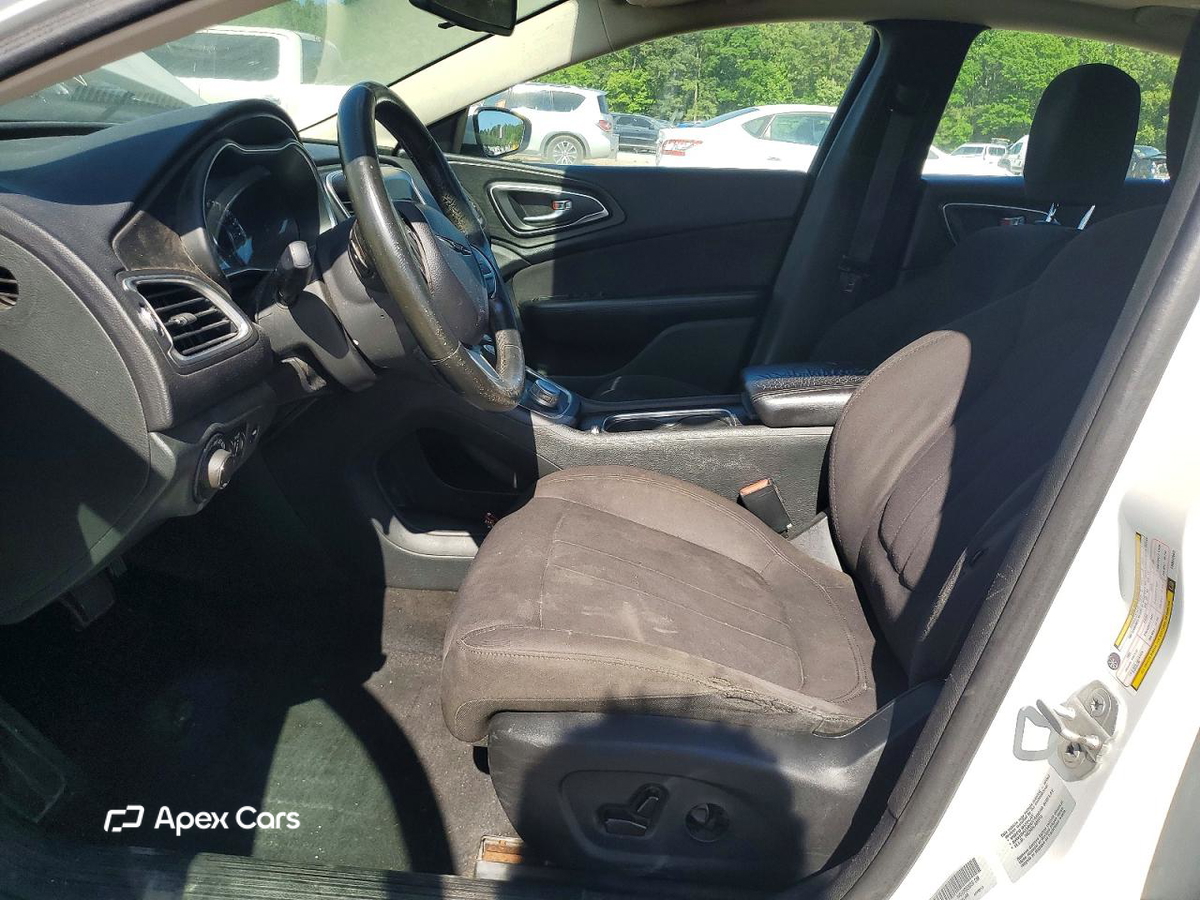 Chrysler 200 2015
