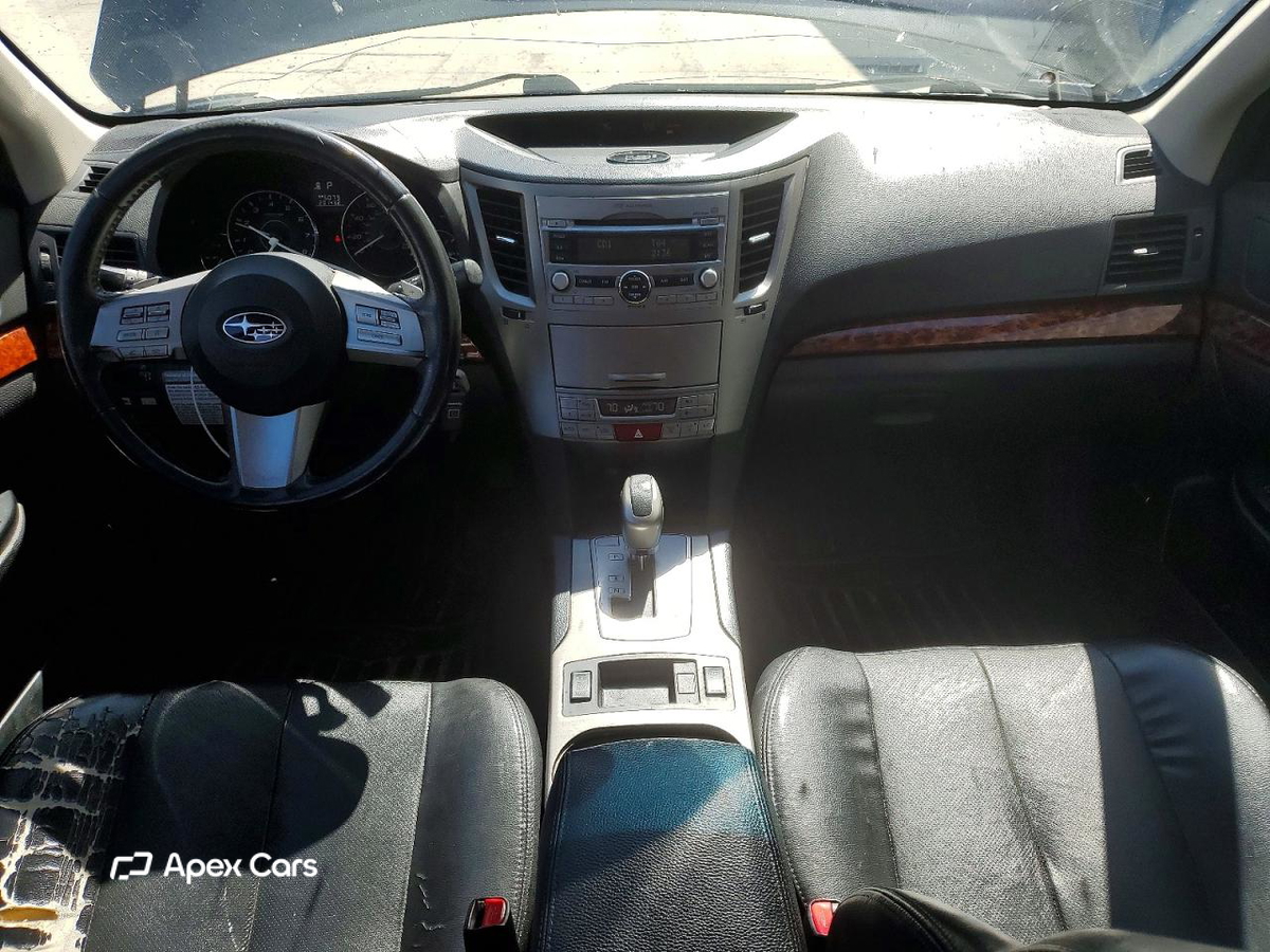 Subaru Outback 2011