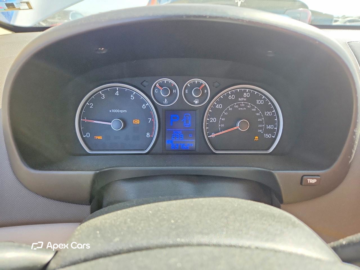 Hyundai Elantra 2012