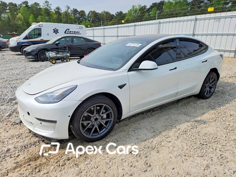 Tesla Model 3 2021 - Image 1 of 12