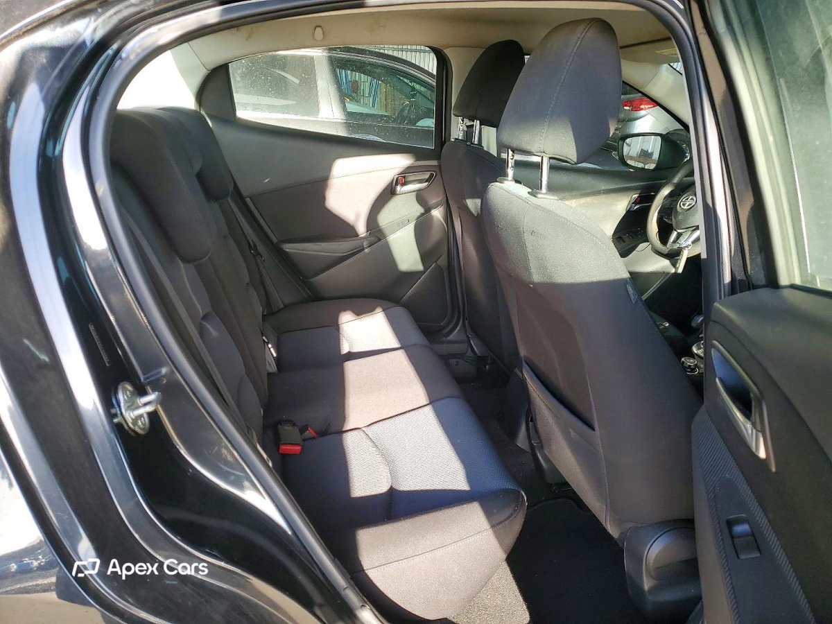 Scion iA 2016