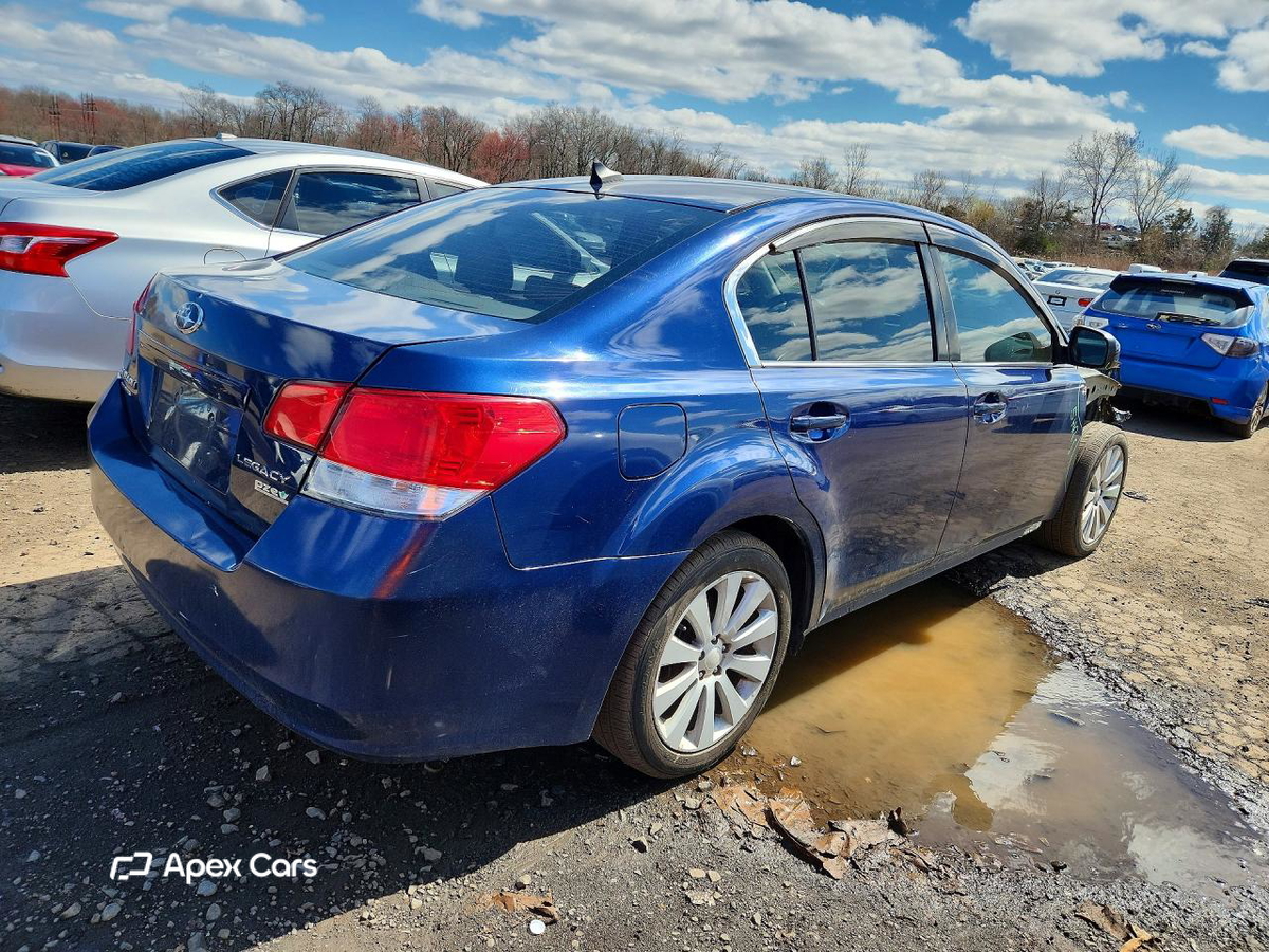 Subaru Legacy 2011