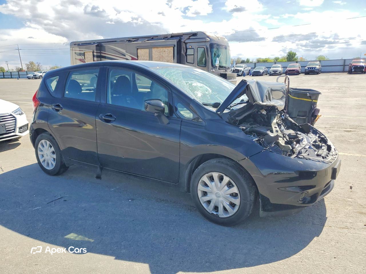 Nissan Versa 2016