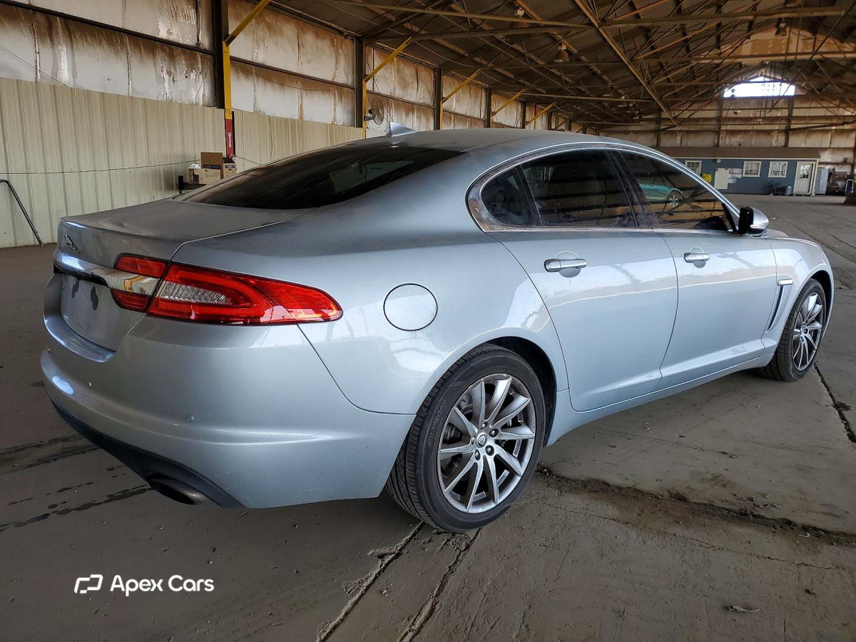 Jaguar XF 2013