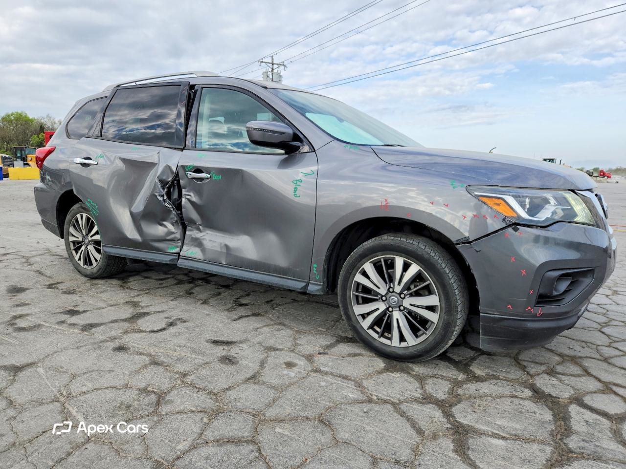 Nissan Pathfinder 2018