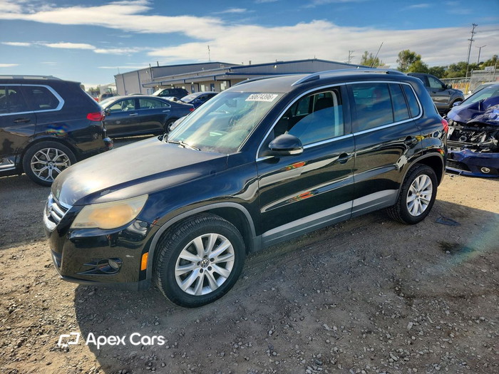 2009 Volkswagen Tiguan - Image 1 of 5